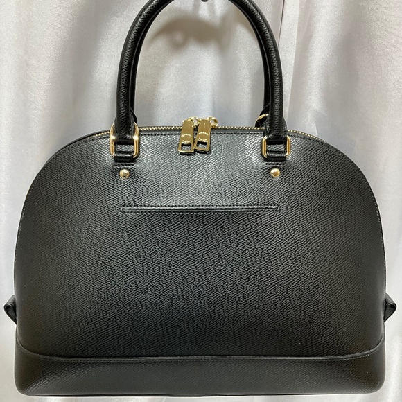 Coach Sierra Dome bag. Black leather with gold tone hardware. 130-H4b - Picture 2 of 8